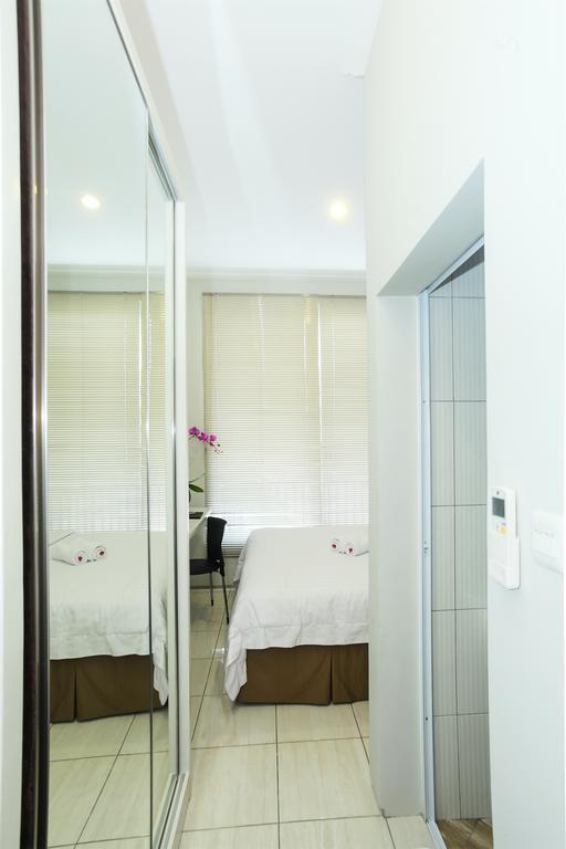 Topaz Residence Jakarta Ngoại thất bức ảnh